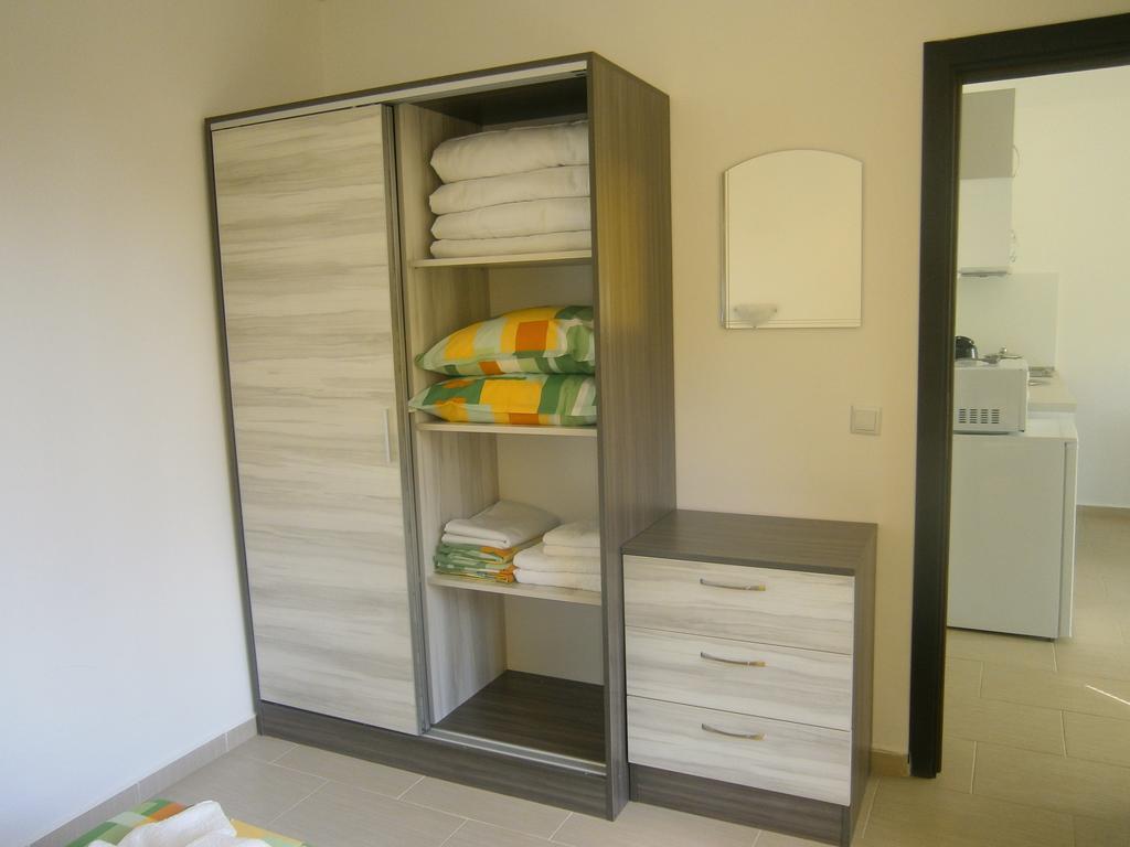 Anna Marina Apartments Sveti Vlas Room photo