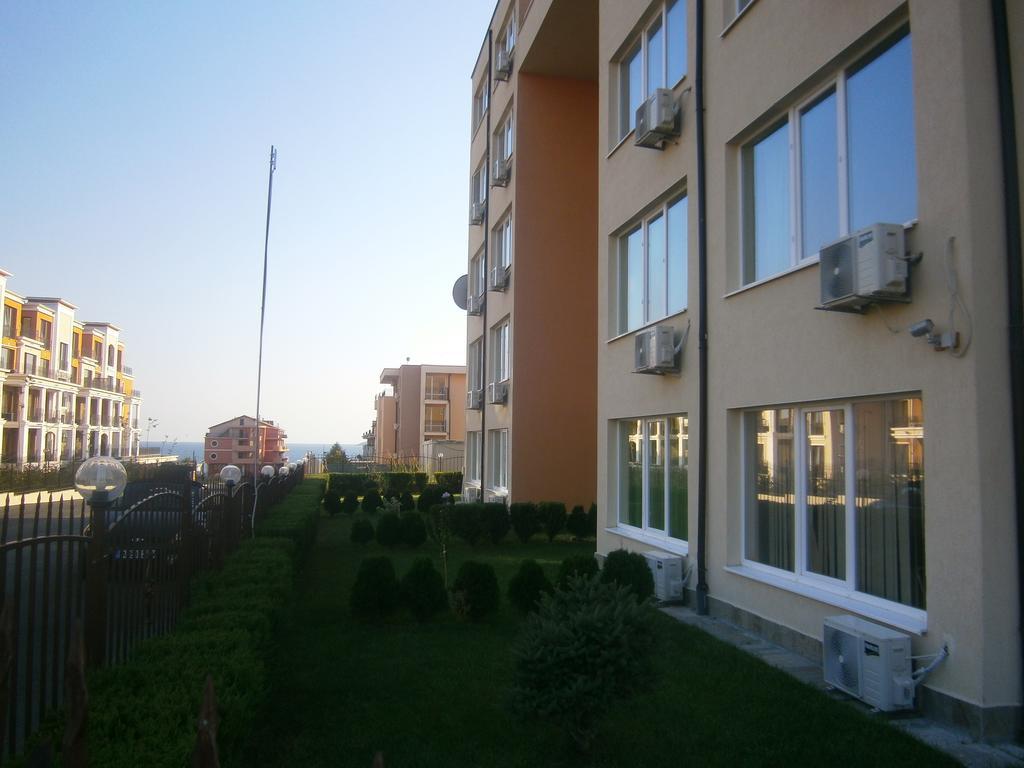 Anna Marina Apartments Sveti Vlas Exterior photo