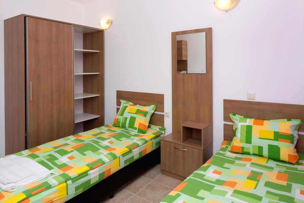 Anna Marina Apartments Sveti Vlas Exterior photo