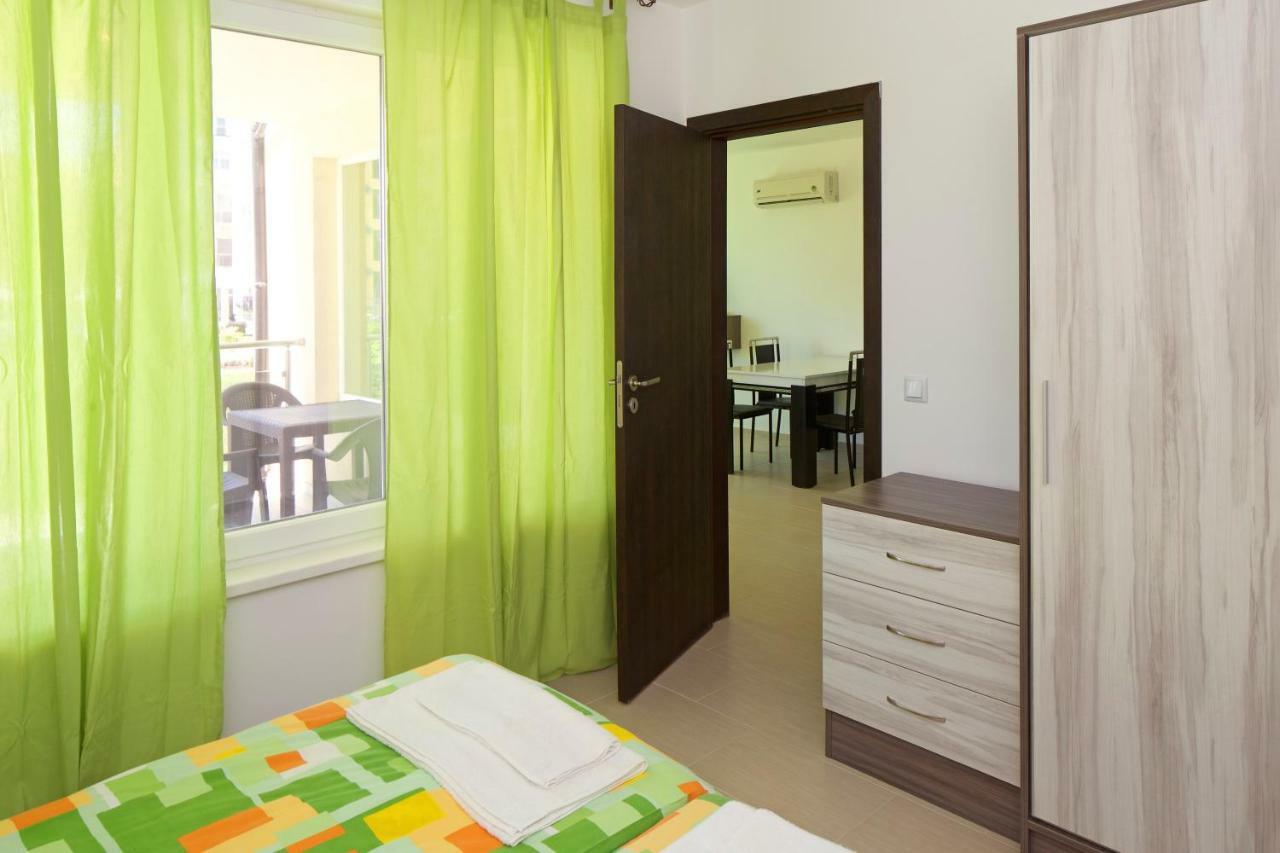 Anna Marina Apartments Sveti Vlas Exterior photo