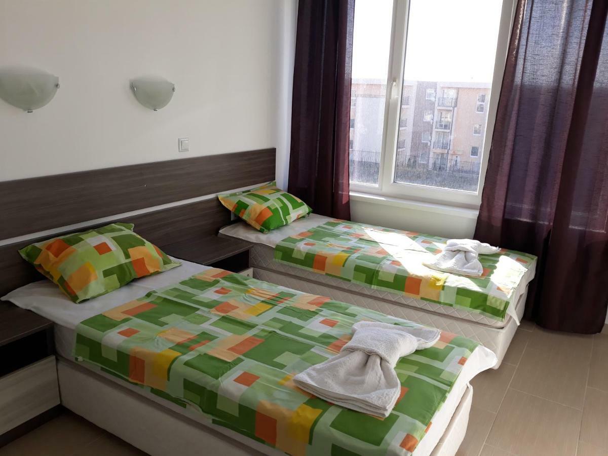 Anna Marina Apartments Sveti Vlas Exterior photo