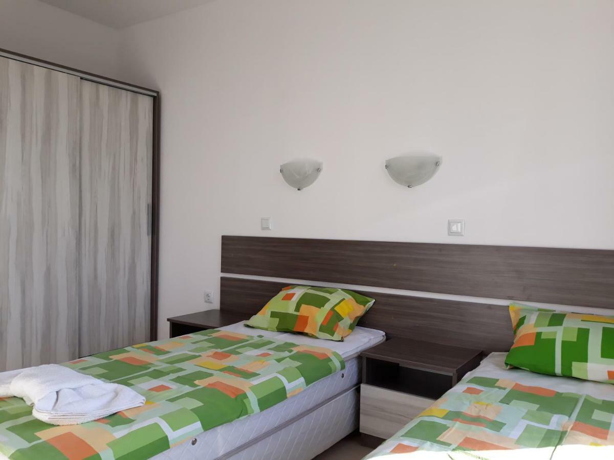 Anna Marina Apartments Sveti Vlas Exterior photo